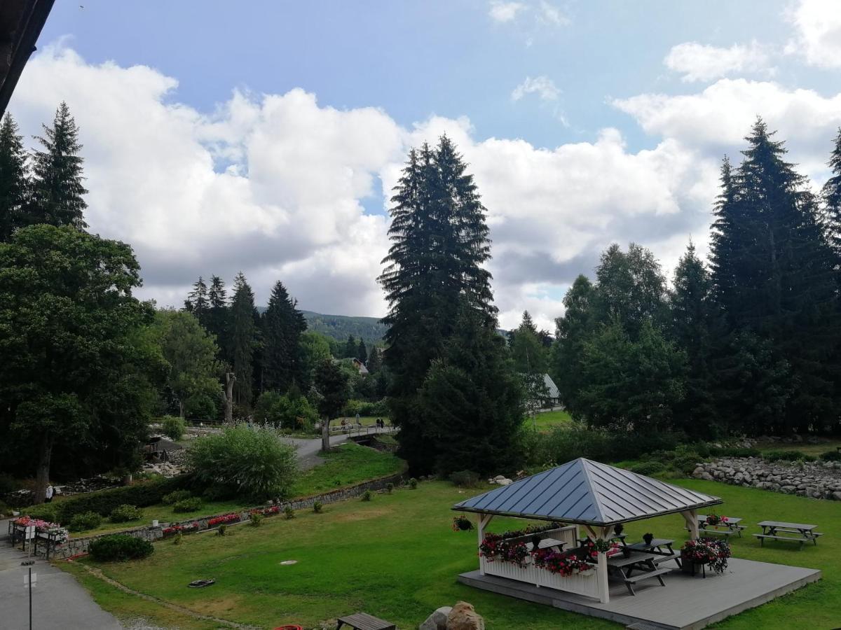 Penzion Bila Voda Harrachov Buitenkant foto